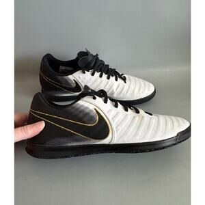 Nike Tiempo Legend 7 Club IC Mens Indoor Court Soccer Shoe Size 10 White